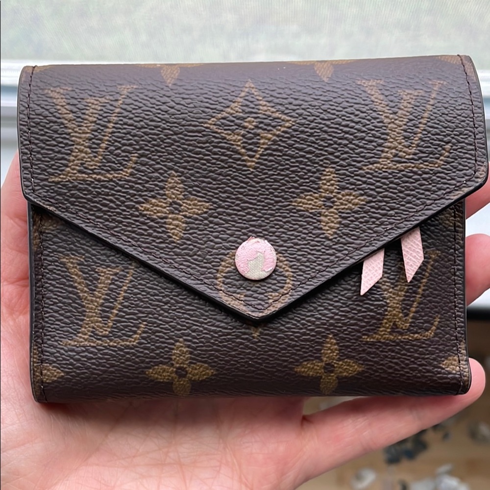 Louis Vuitton Brown and Pink Wallet Compact Design